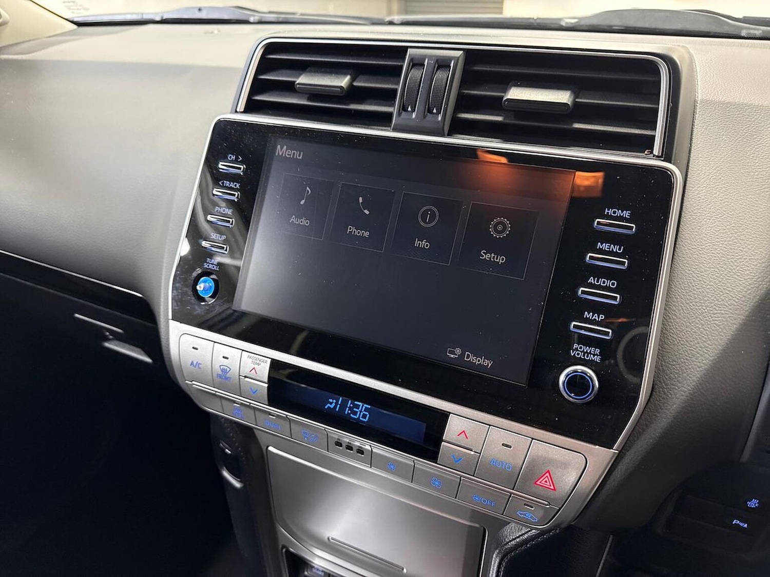 Used Toyota Land Cruiser 2022 for sale - 78194044: Photo 25