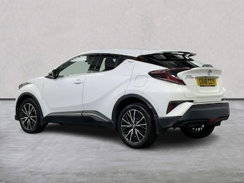 Used Toyota C-HR 2018 for sale - 79417808: Photo