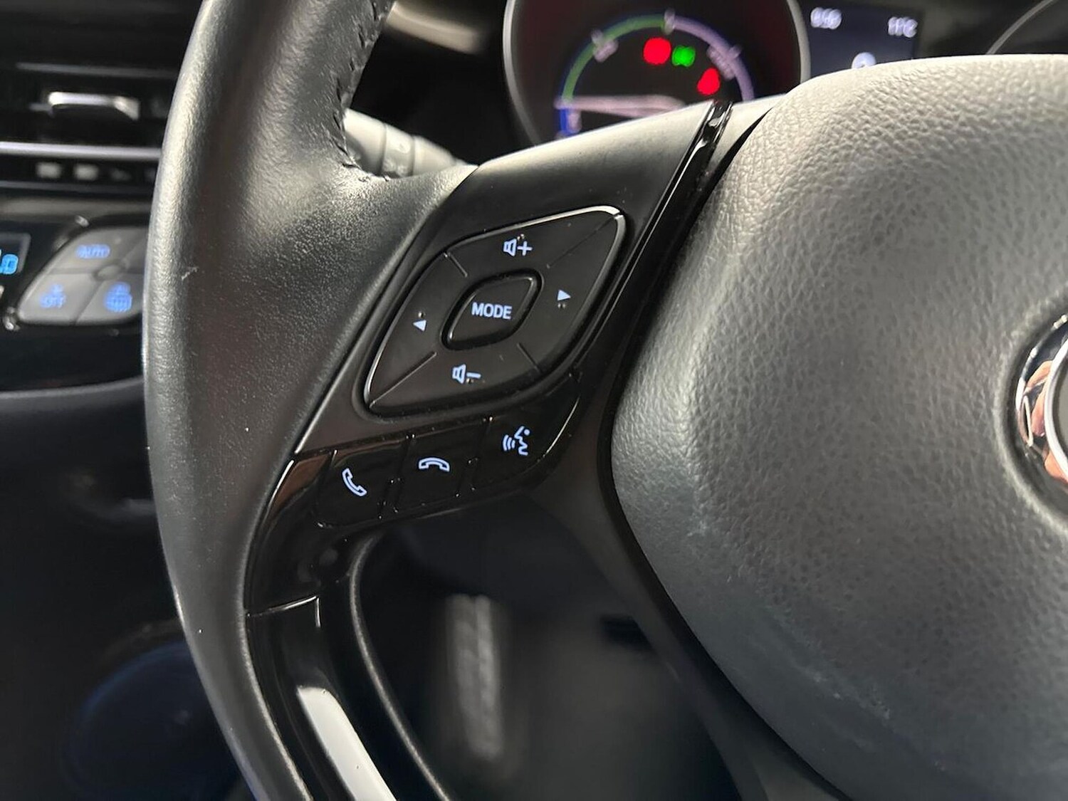 Used Toyota C-HR 2023 for sale - 78192779: Photo 30