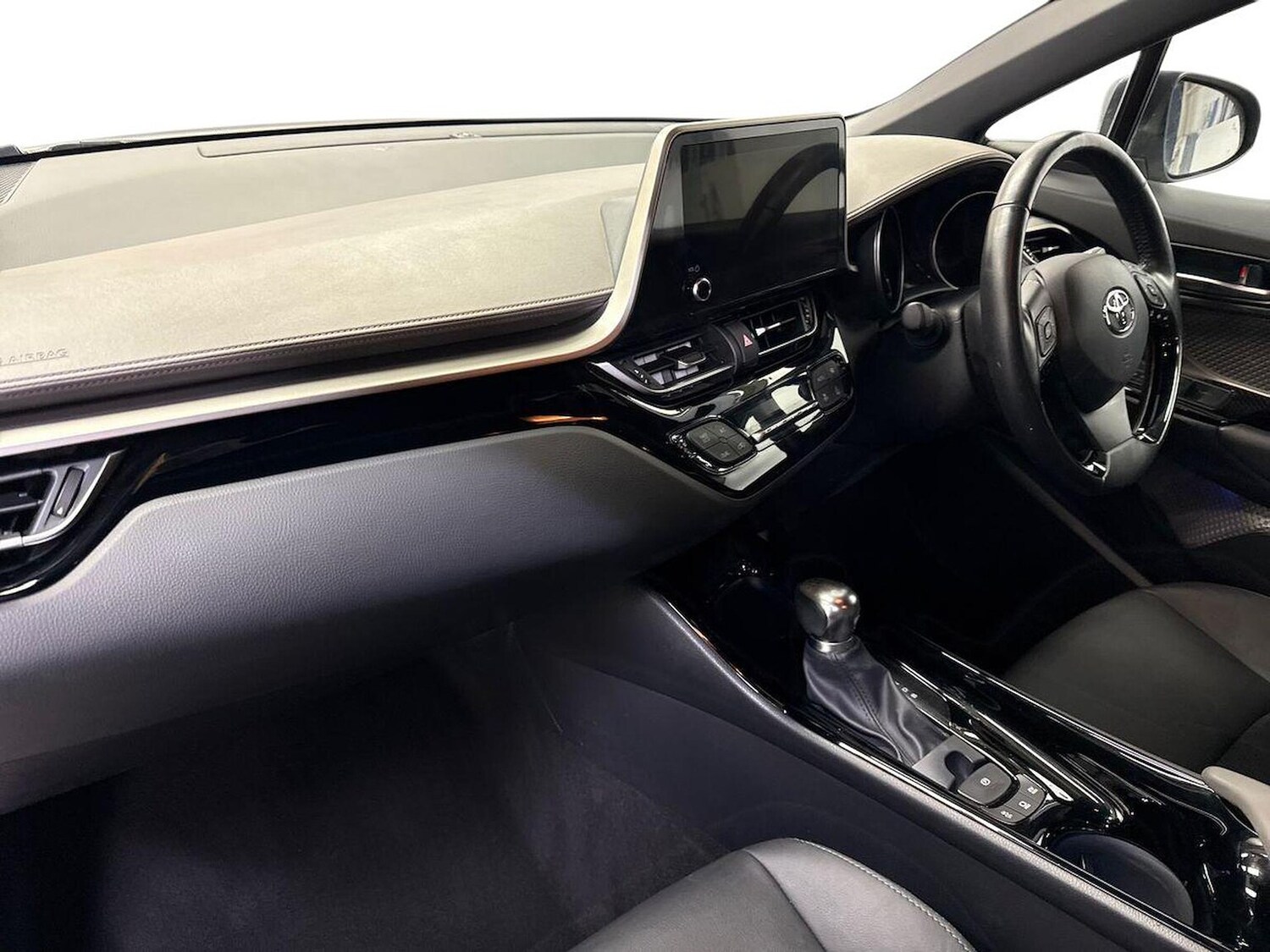 Used Toyota C-HR 2023 for sale - 78192779: Photo 9