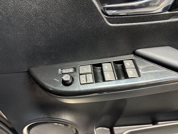Used Toyota Hilux 2023 for sale - 75490730: Photo 21