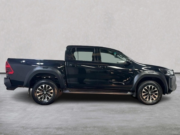 Used Toyota Hilux 2023 for sale - 75490730: Photo 3