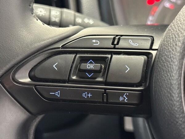 Used Toyota Aygo X 2023 for sale - 76273521: Photo 25
