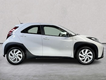 Used Toyota Aygo X 2023 for sale - 76273521: Photo