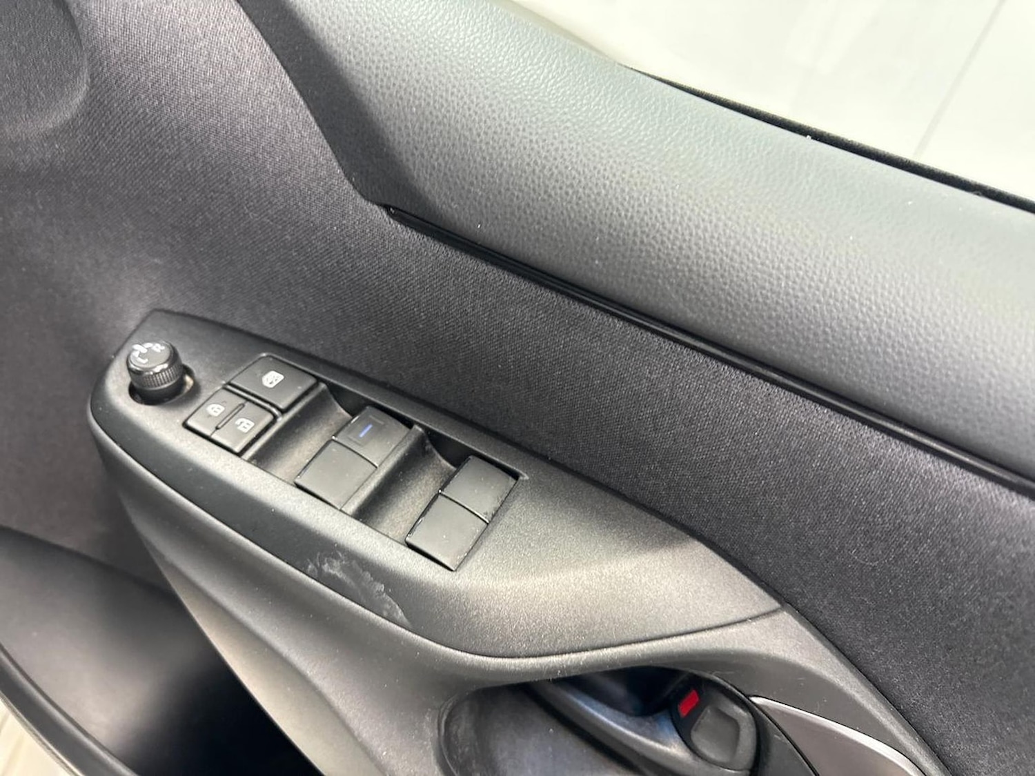 Used Toyota Yaris 2023 for sale - 78053543: Photo 21