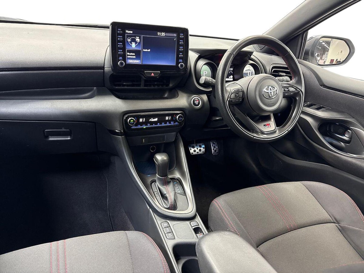 Used Toyota Yaris 2023 for sale - 78053543: Photo 8