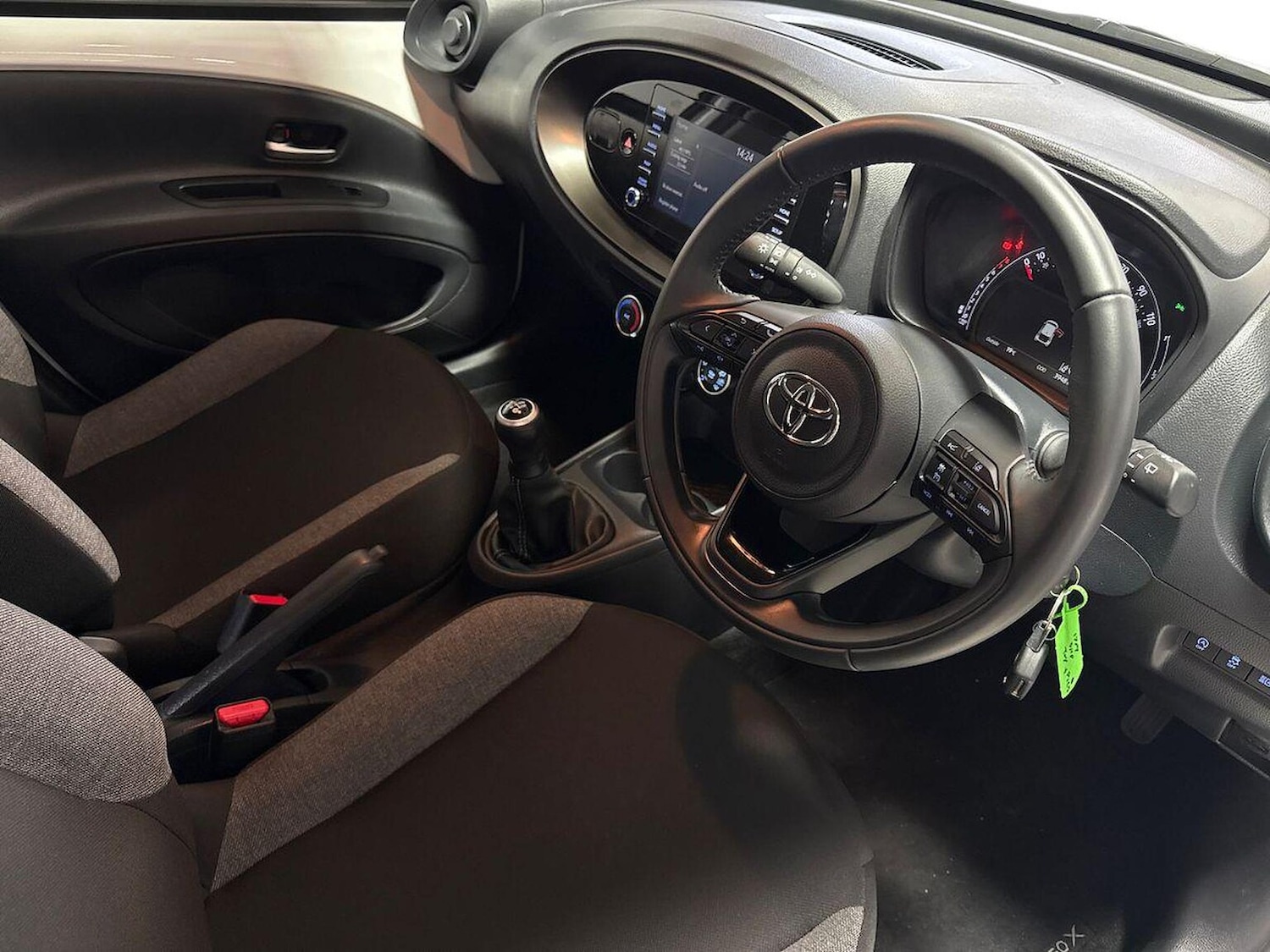 Used Toyota Aygo X 2023 for sale - 76464727: Photo 15