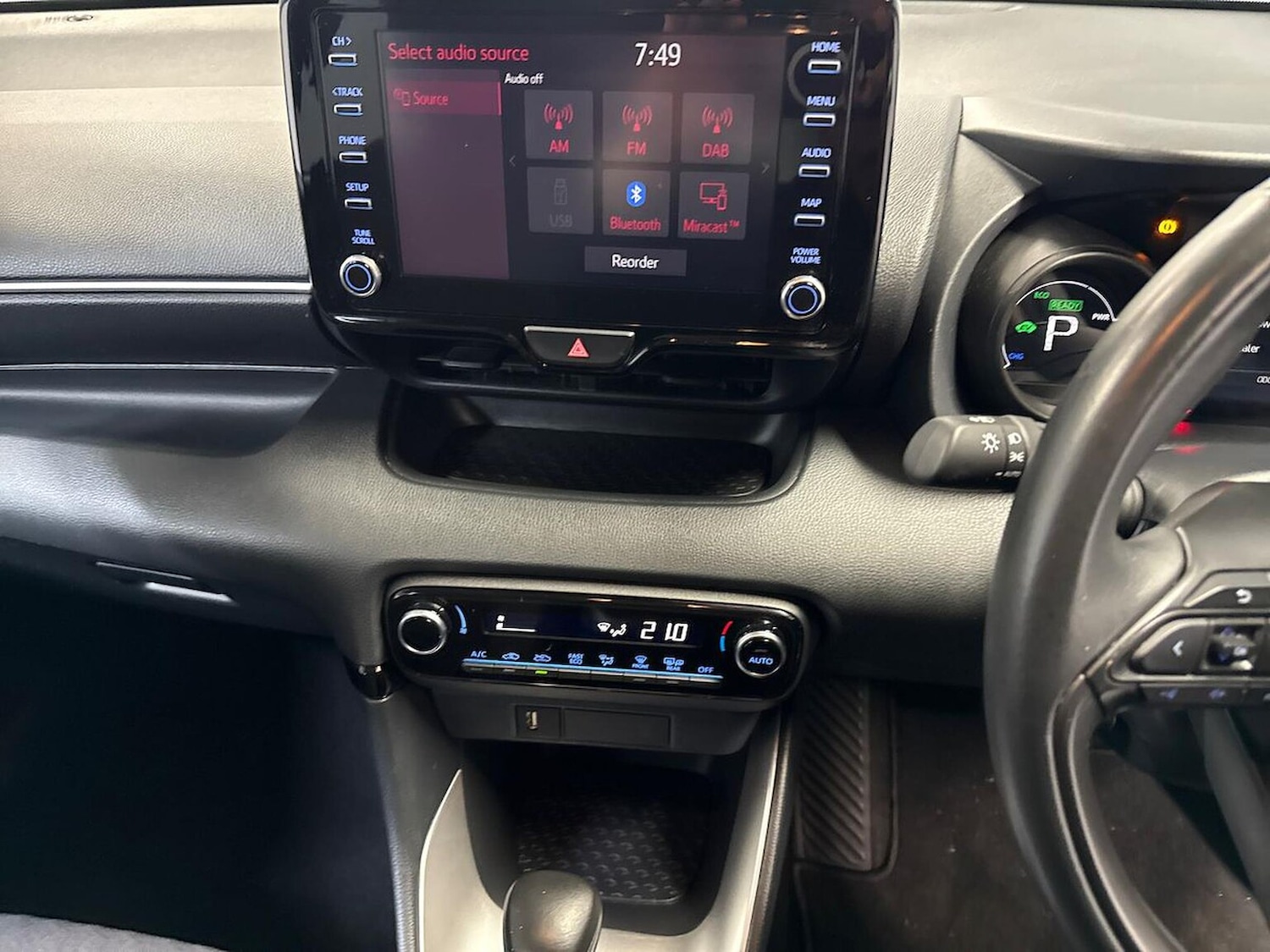 Used Toyota Yaris 2021 for sale - 76299385: Photo 13