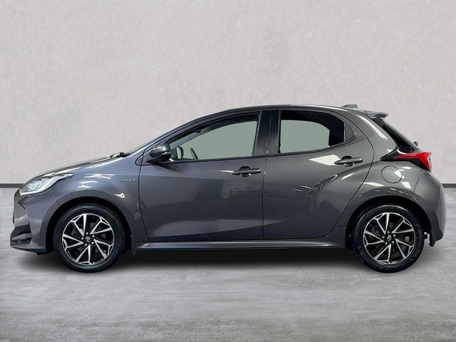 Used Toyota Yaris 2021 for sale - 76299385: Photo 19