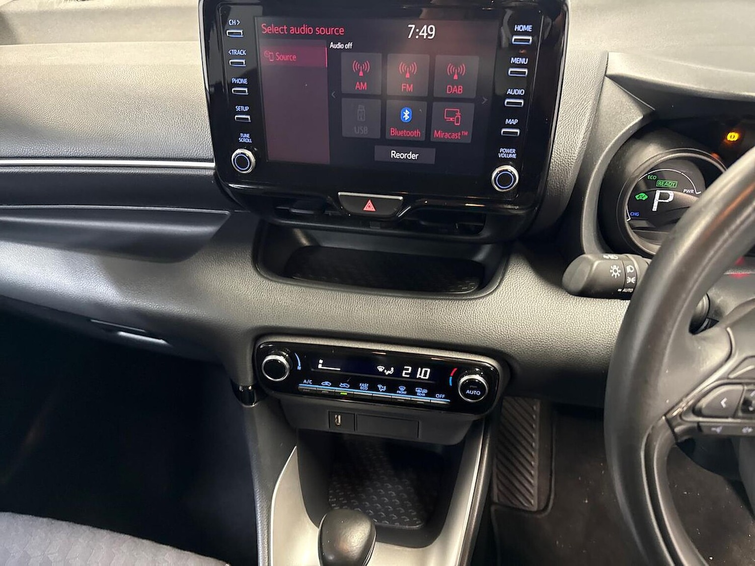 Used Toyota Yaris 2021 for sale - 76299385: Photo 23