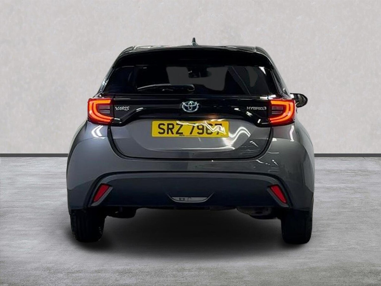 Used Toyota Yaris 2021 for sale - 76299385: Photo 4