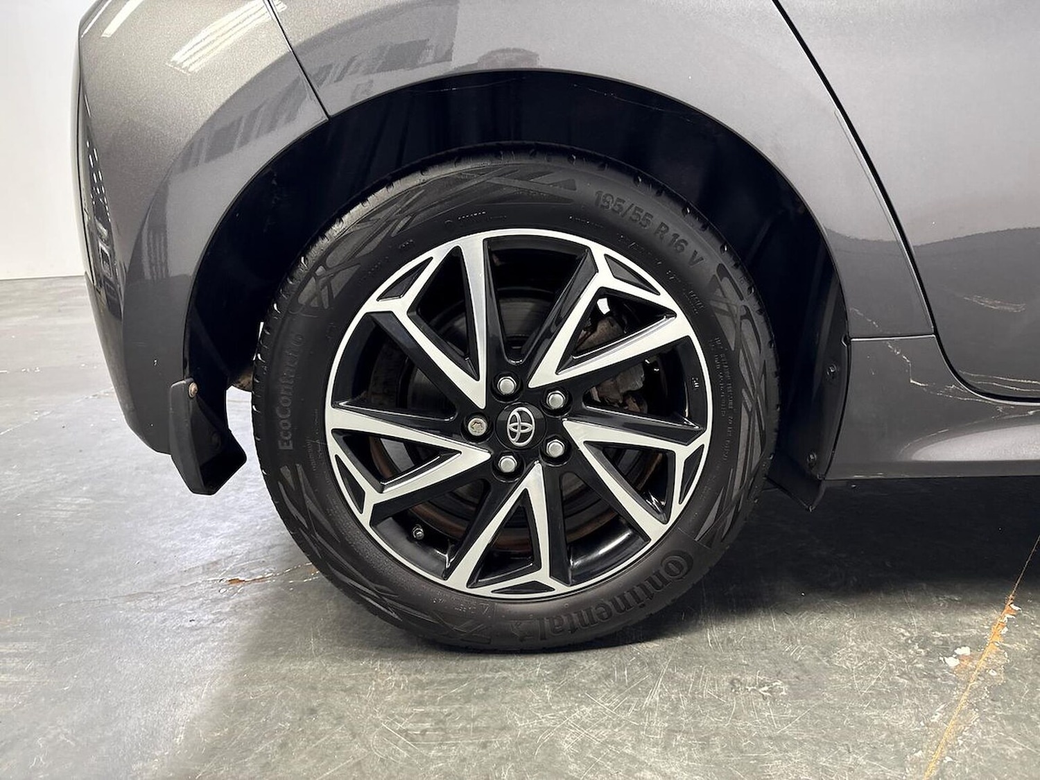 Used Toyota Yaris 2021 for sale - 76299385: Photo 6