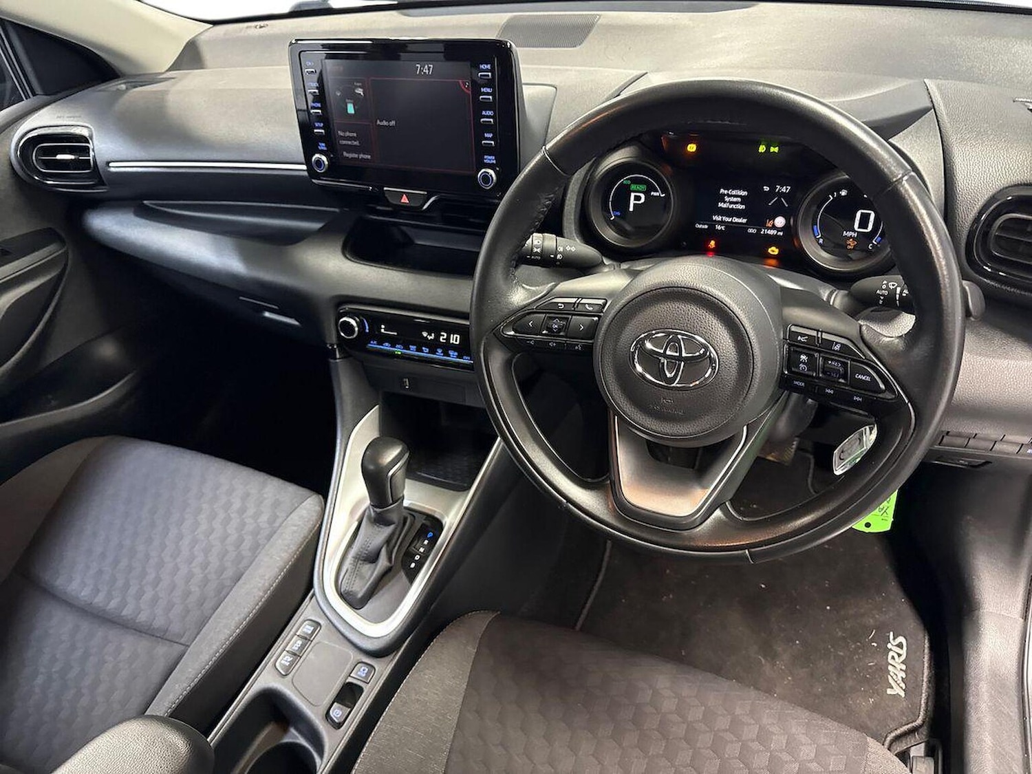 Used Toyota Yaris 2021 for sale - 76299385: Photo 9
