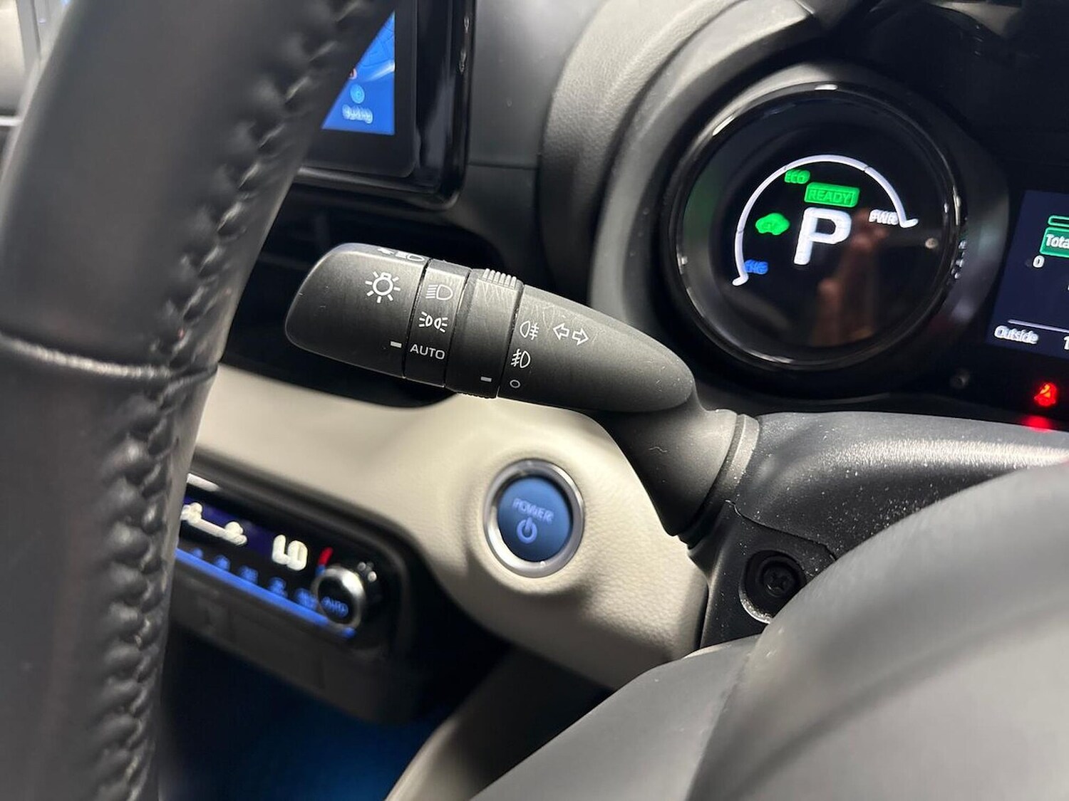 Used Toyota Yaris 2022 for sale - 77488534: Photo 27