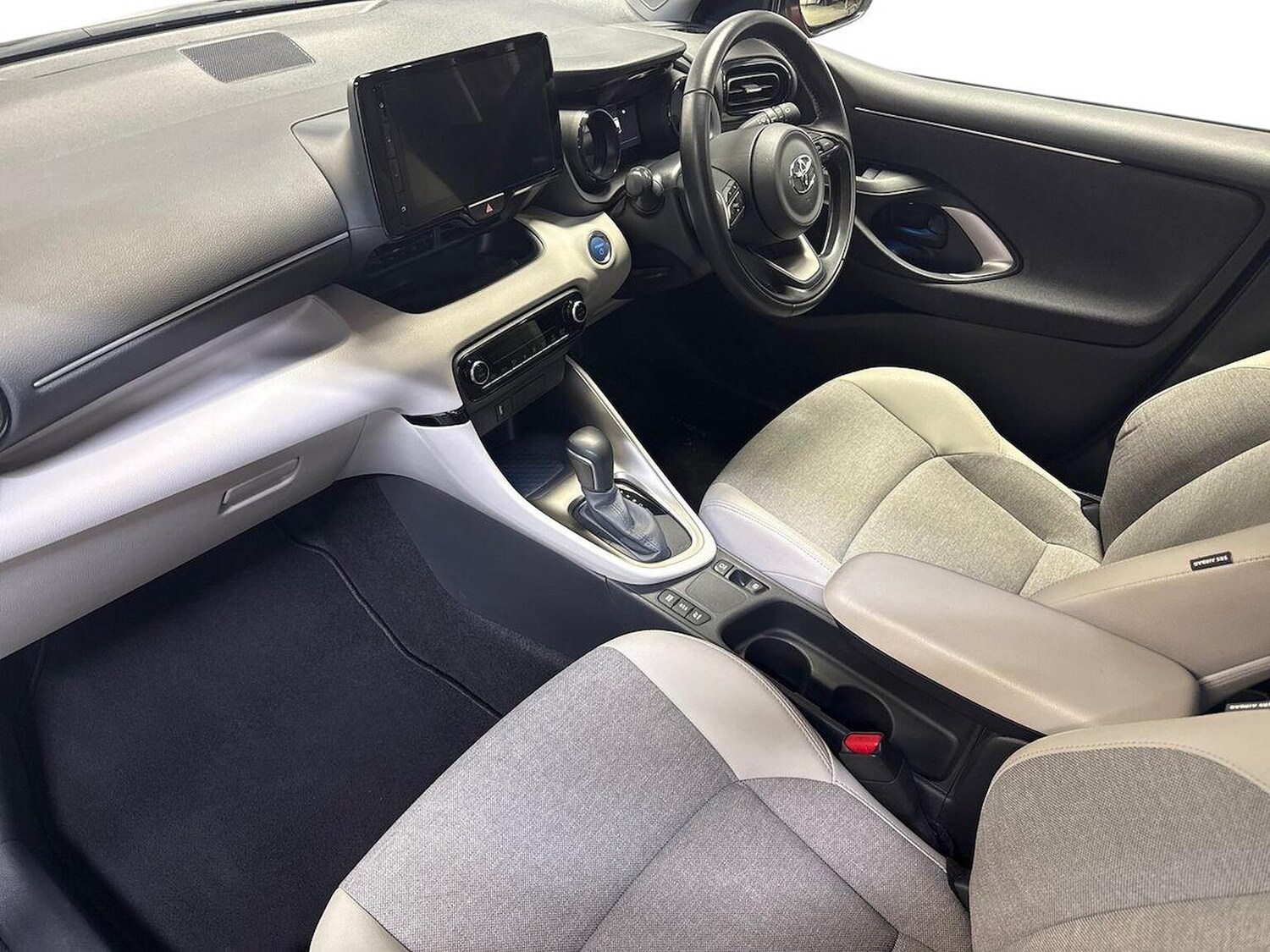 Used Toyota Yaris 2022 for sale - 77488534: Photo 7