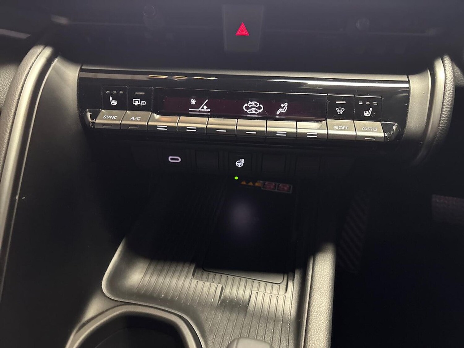 Used Toyota C-HR 2024 for sale - 77488556: Photo 12