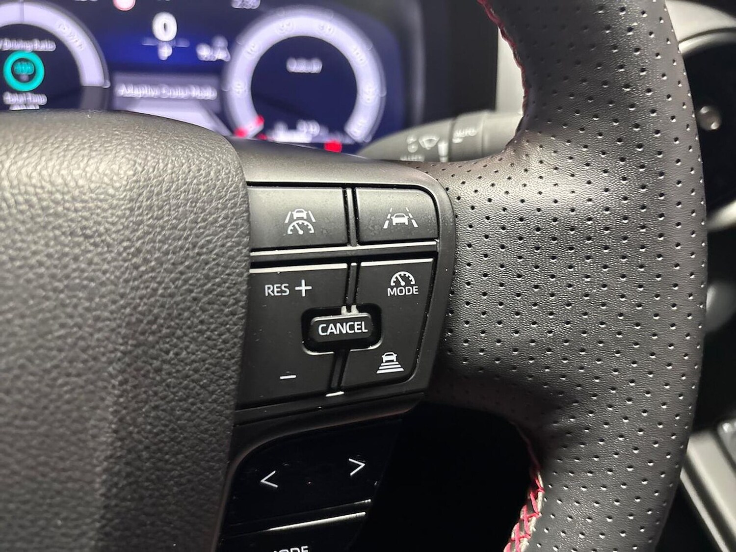 Used Toyota C-HR 2024 for sale - 77488556: Photo 25