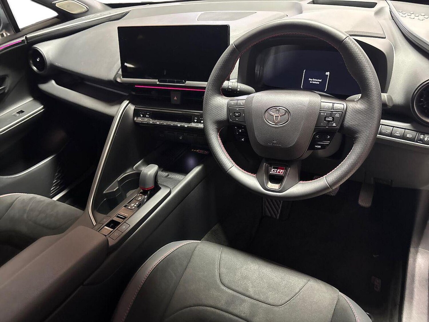 Used Toyota C-HR 2024 for sale - 77488556: Photo 8