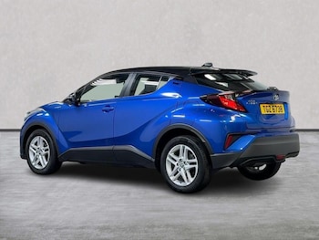 Used Toyota C-HR 2021 for sale - 76243169: Photo 2