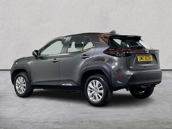 Used Toyota Yaris Cross 2024 for sale - 79262491: Photo