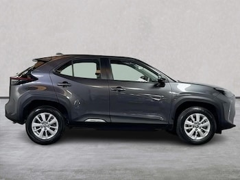 Used Toyota Yaris Cross 2024 for sale - 79262491: Photo