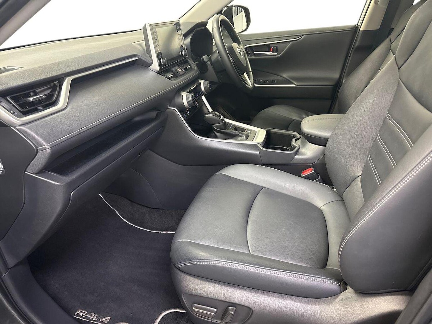 Used Toyota RAV4 2022 for sale - 78176499: Photo 9