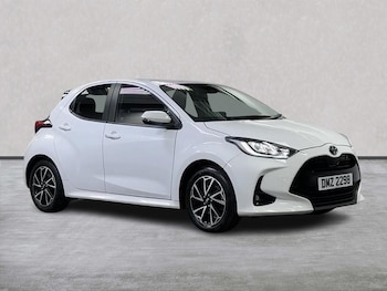 Used Toyota Yaris 2024 for sale - 78380612: Photo