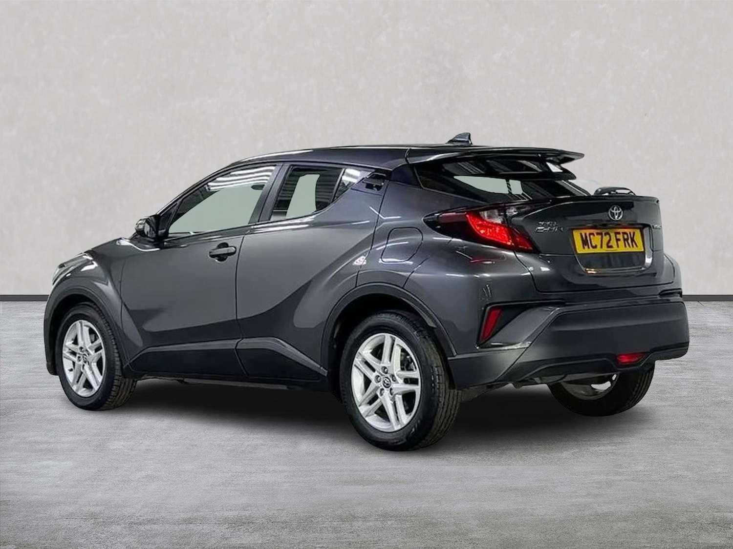Used Toyota C-HR 2023 for sale - 78194204: Photo 2