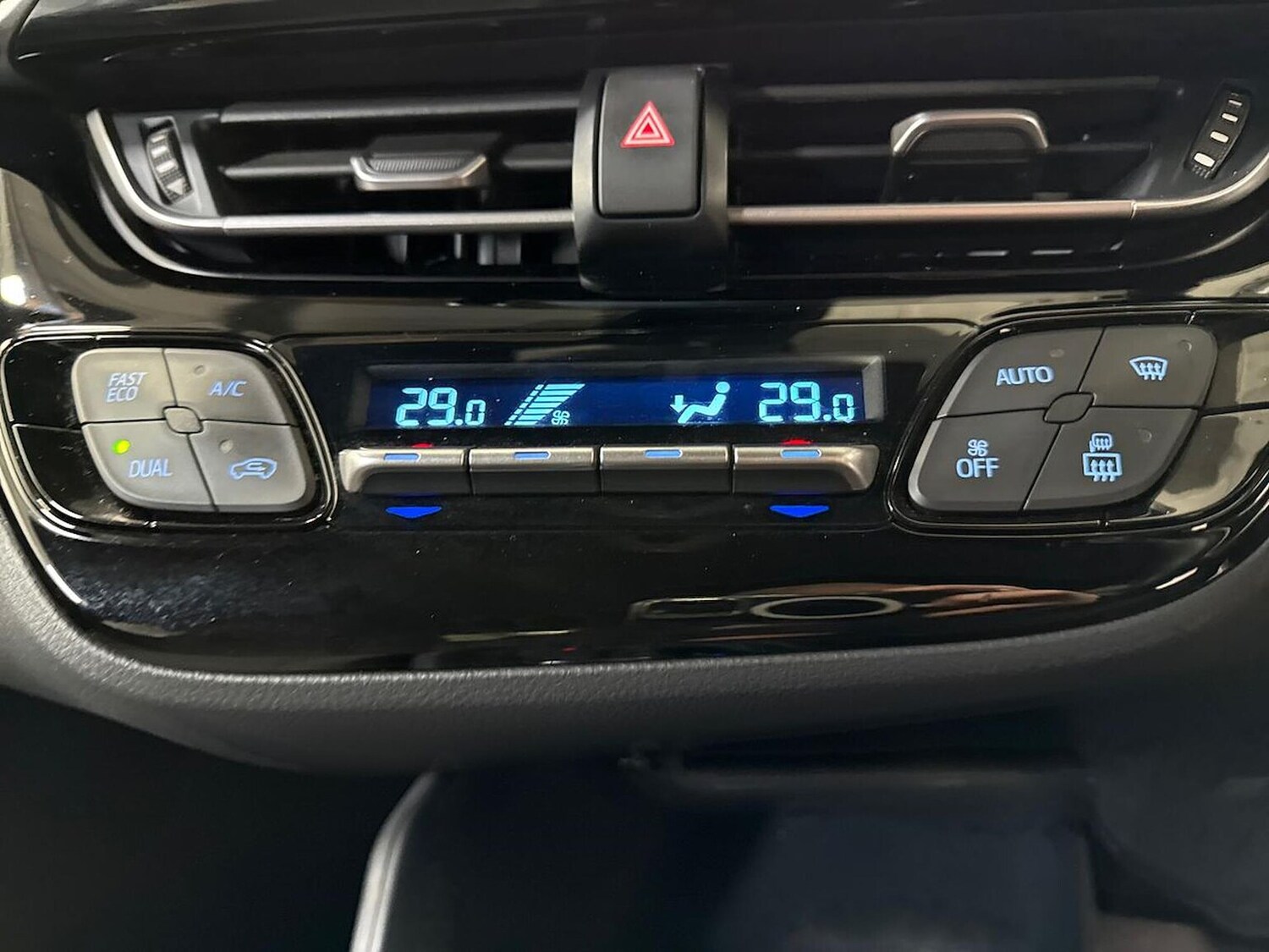 Used Toyota C-HR 2023 for sale - 78194204: Photo 22