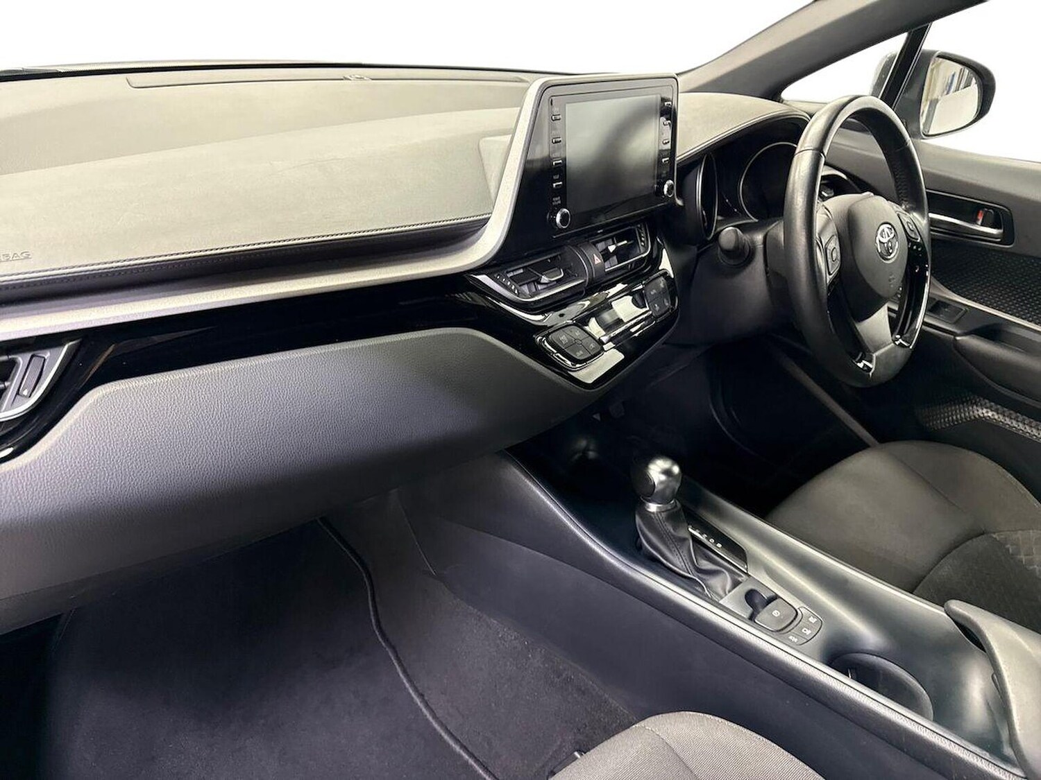 Used Toyota C-HR 2023 for sale - 78194204: Photo 7