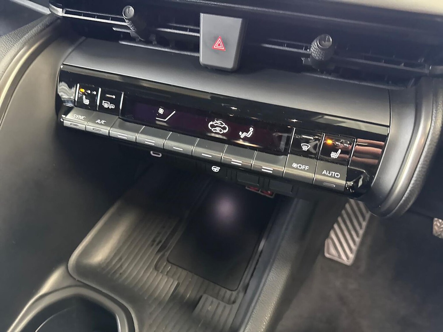 Used Toyota C-HR 2025 for sale - 77984036: Photo 12