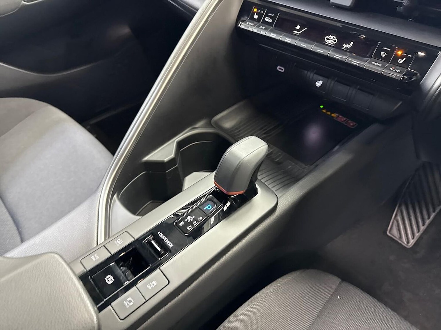 Used Toyota C-HR 2025 for sale - 77984036: Photo 13