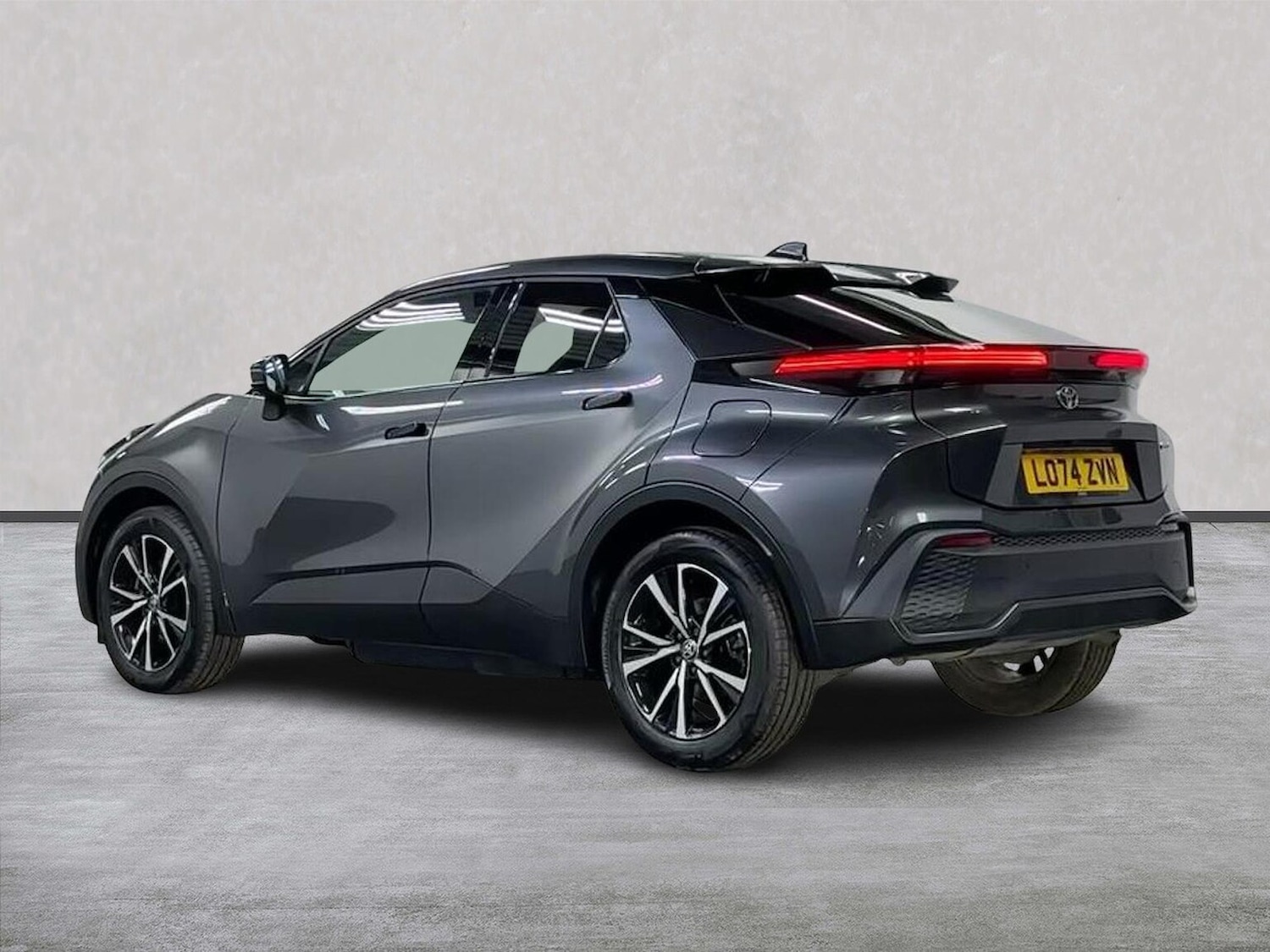 Used Toyota C-HR 2025 for sale - 77984036: Photo 2