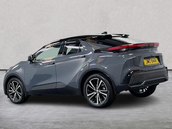 Used Toyota C-HR 2026 for sale - 78698658: Photo