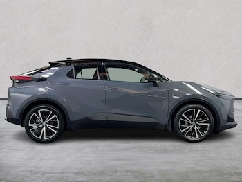 Used Toyota C-HR 2026 for sale - 78698658: Photo