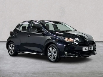 Used Toyota Yaris 2024 for sale - 78296860: Photo