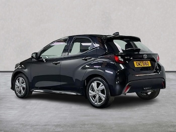 Used Toyota Yaris 2024 for sale - 78296860: Photo