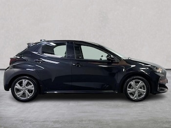 Used Toyota Yaris 2024 for sale - 78296860: Photo
