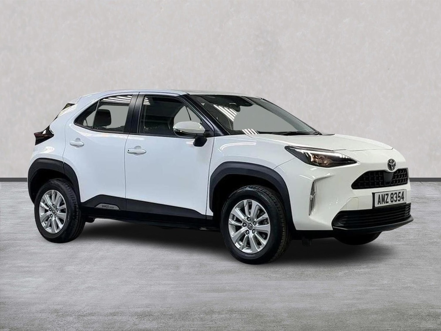 Used Toyota Yaris Cross 2023 for sale - 76102510: Photo 1