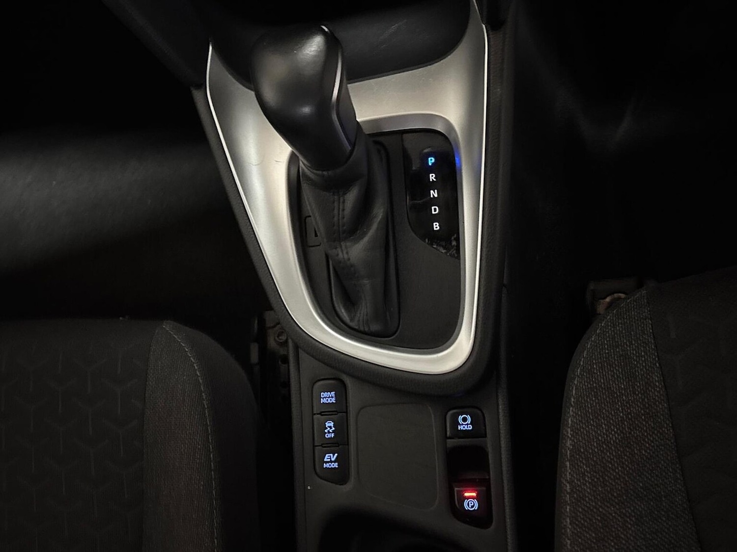 Used Toyota Yaris Cross 2023 for sale - 76102510: Photo 13