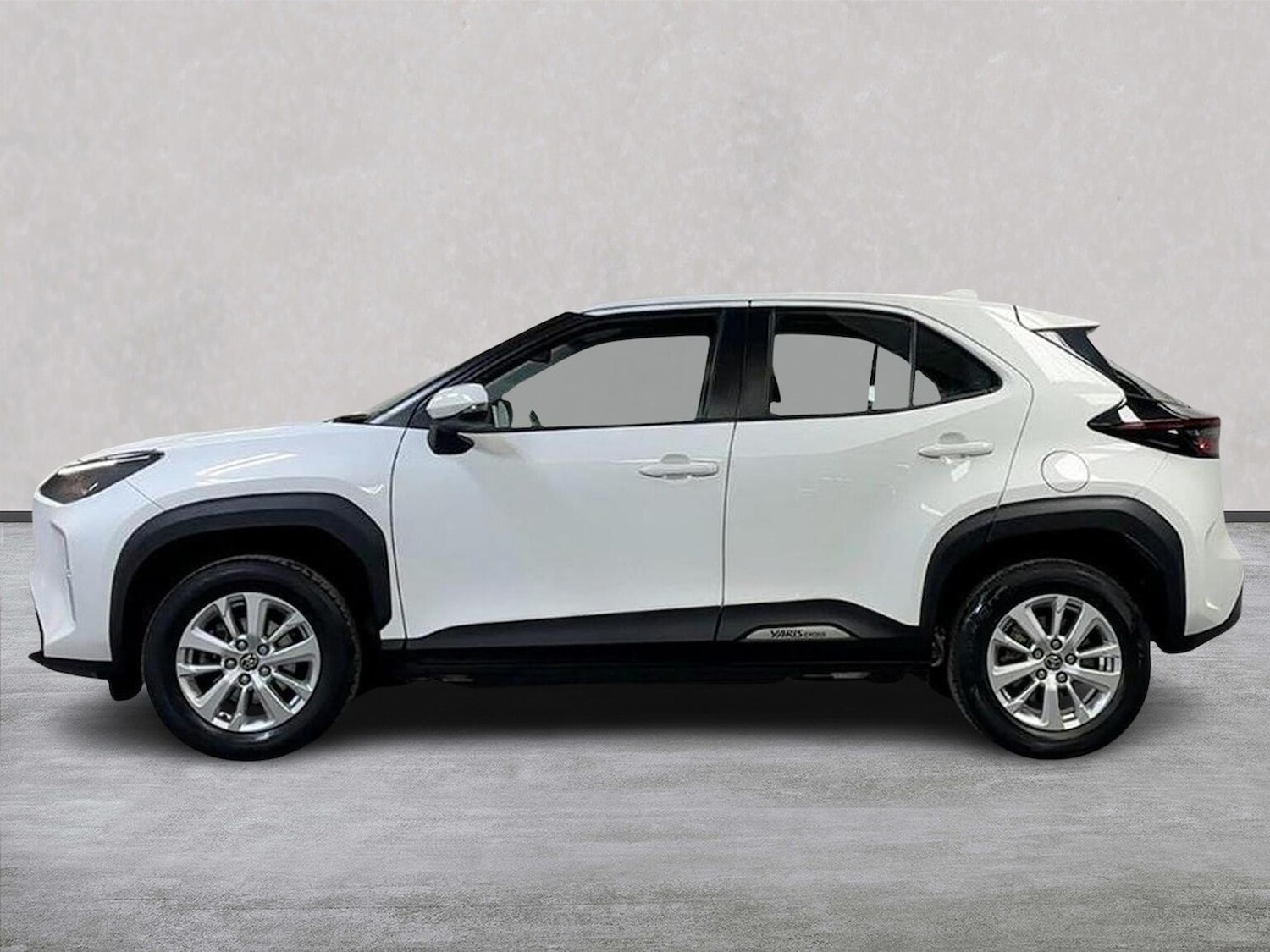Used Toyota Yaris Cross 2023 for sale - 76102510: Photo 19