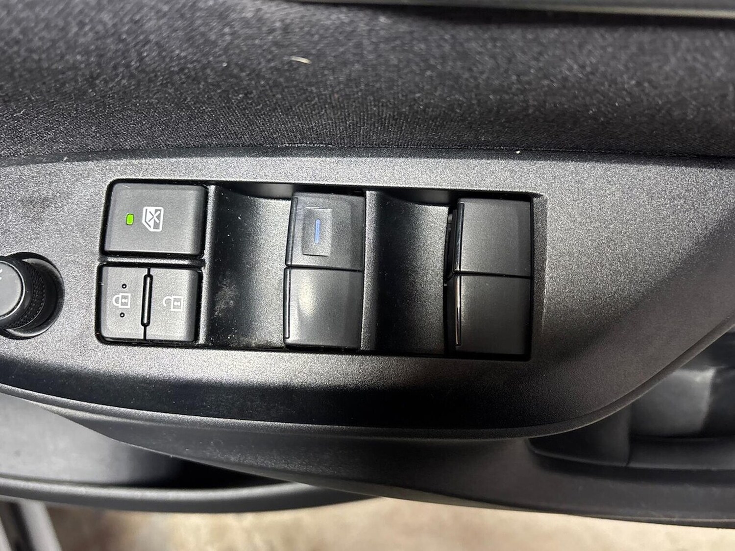 Used Toyota Yaris Cross 2023 for sale - 76102510: Photo 21