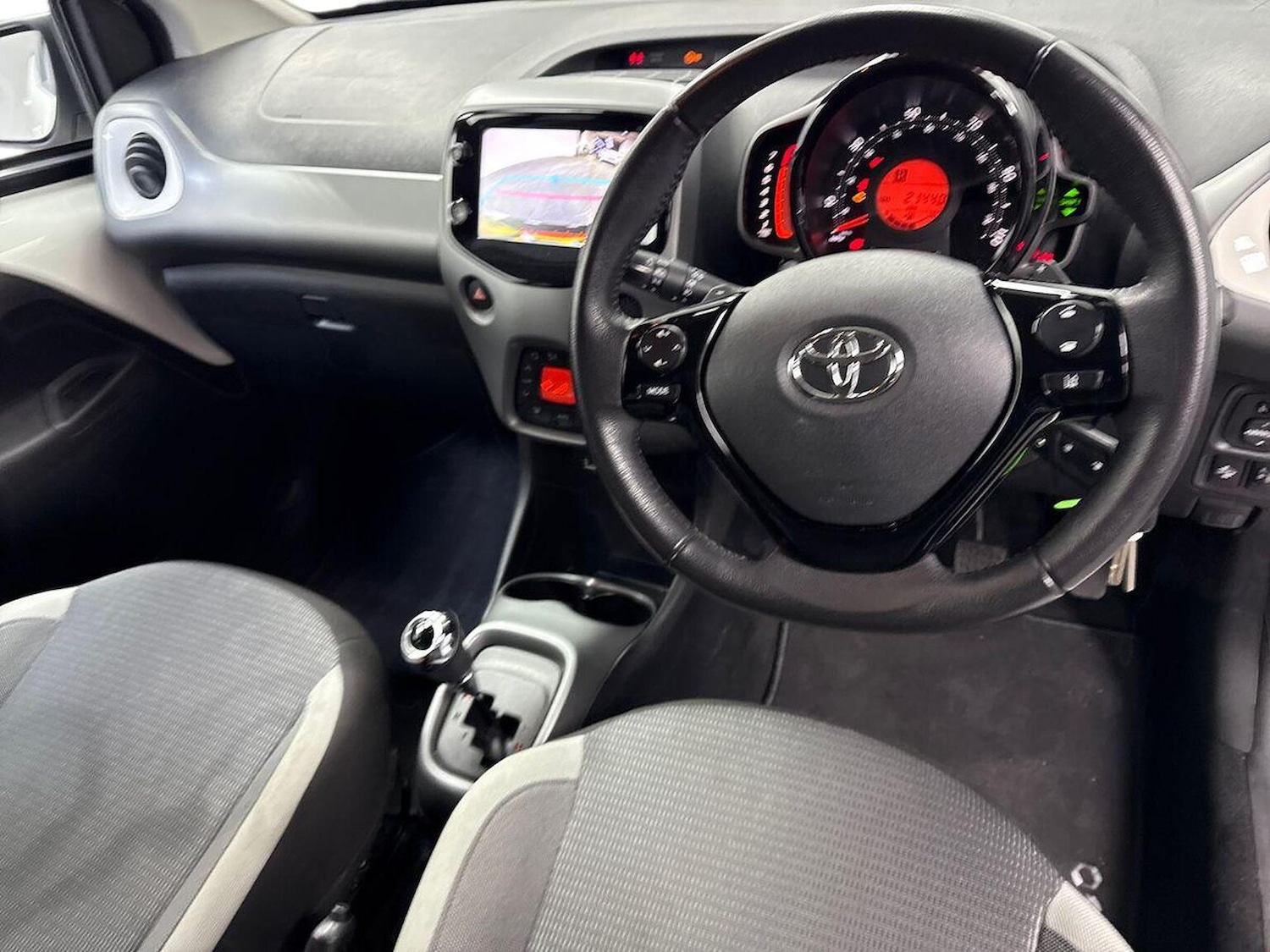 Used Toyota AYGO 2020 for sale - 78194201: Photo 11