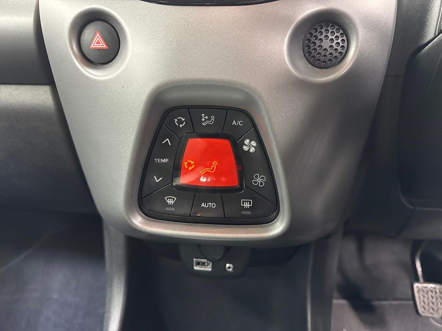 Used Toyota AYGO 2020 for sale - 78194201: Photo 14