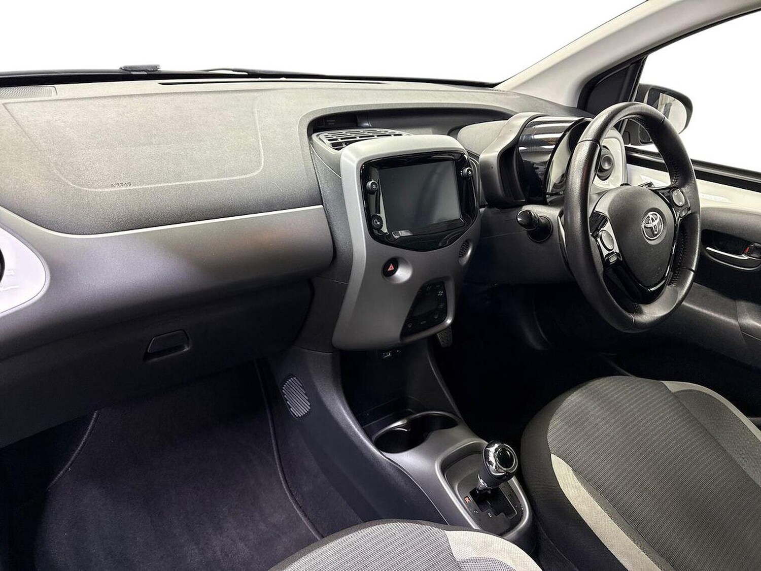 Used Toyota AYGO 2020 for sale - 78194201: Photo 9