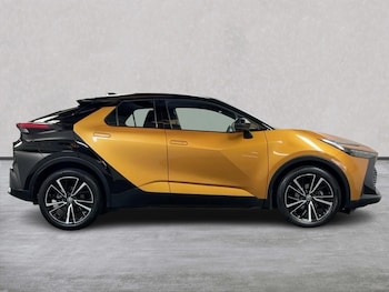 Used Toyota C-HR 2024 for sale - 79575376: Photo