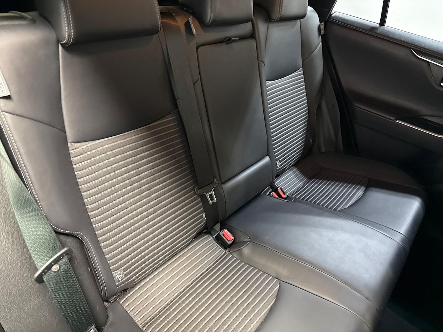 Used Toyota RAV4 2021 for sale - 76127139: Photo 16