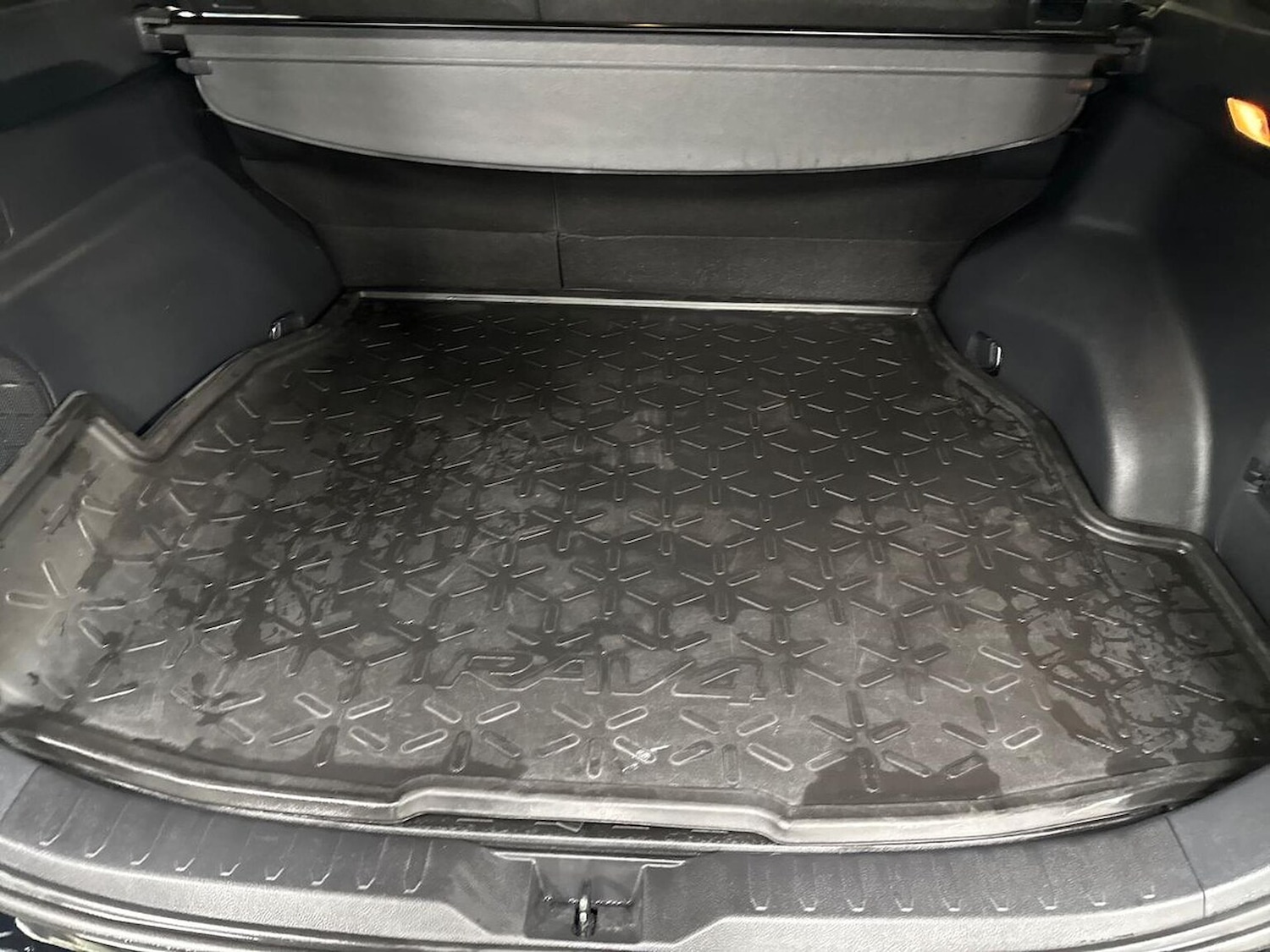 Used Toyota RAV4 2021 for sale - 76127139: Photo 17
