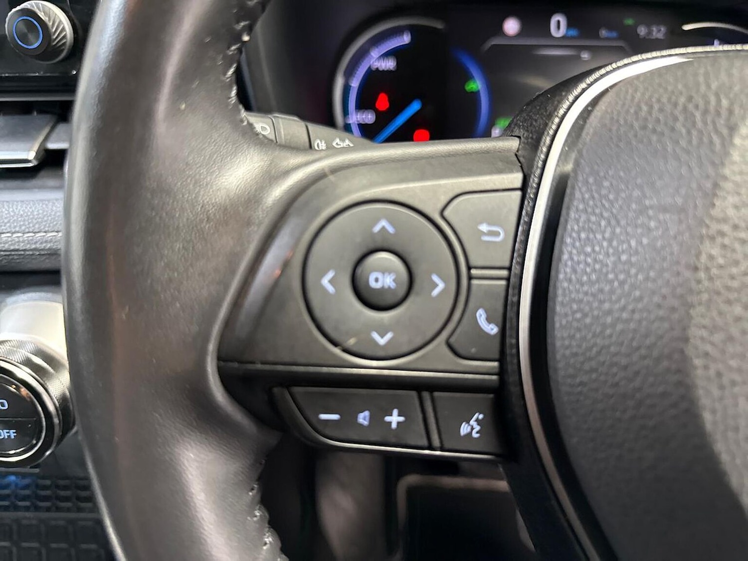 Used Toyota RAV4 2021 for sale - 76127139: Photo 24