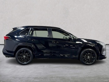 Used Toyota RAV4 2021 for sale - 76127139: Photo 3